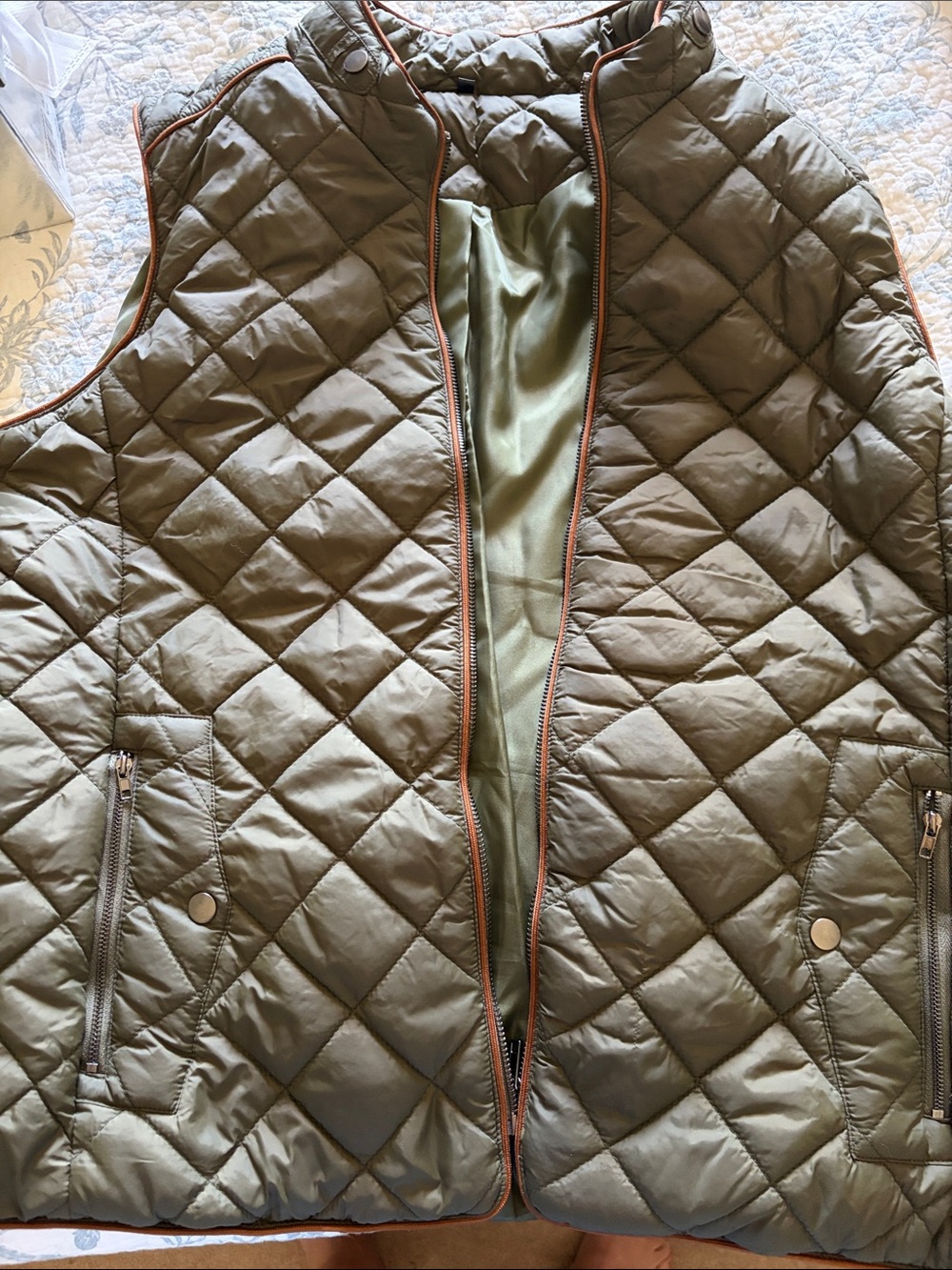 Quilted Sleeveless Vest - Olive Green